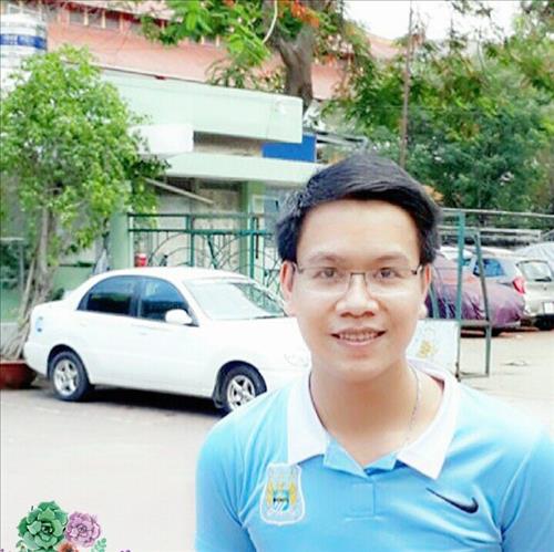 Vuong Tong