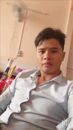 hẹn hò - Hung Nguyen-Male -Age:19 - Single-TP Hồ Chí Minh-Friend - Best dating website, dating with vietnamese person, finding girlfriend, boyfriend.