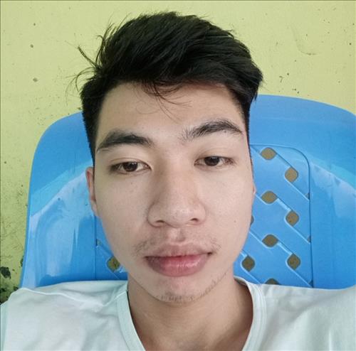 Tân