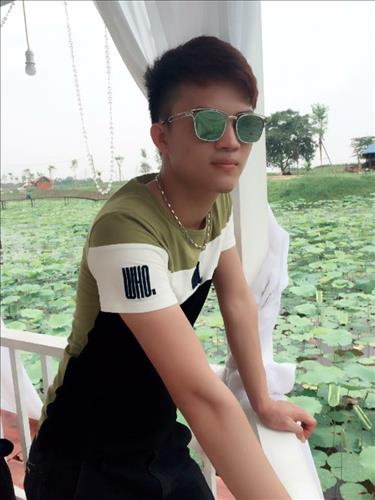 hẹn hò - Minh Phạm quang-Male -Age:29 - Married-Nam Định-Short Term - Best dating website, dating with vietnamese person, finding girlfriend, boyfriend.