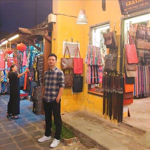 hẹn hò - Minh Nguyễn-Nam -Tuổi:24 - Độc thân--Người yêu lâu dài