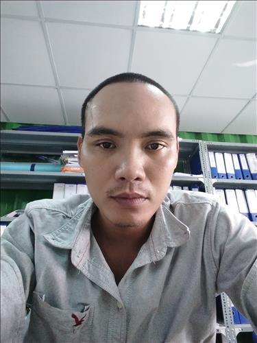 Hoàng Thơ