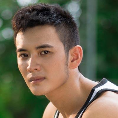 Nguyễn Mạnh Hùng