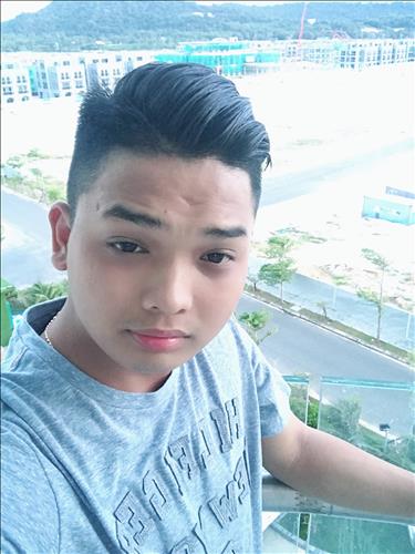 Quân Huỳnh