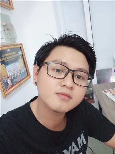 Trần Trần