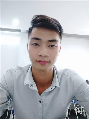 hẹn hò - Định Nguyễn Huy-Nam -Tuổi:24 - Độc thân-TP Hồ Chí Minh-Tìm bạn tâm sự
