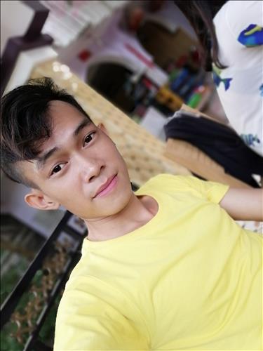 hẹn hò - Hậu-Male -Age:22 - Single-TP Hồ Chí Minh-Friend - Best dating website, dating with vietnamese person, finding girlfriend, boyfriend.