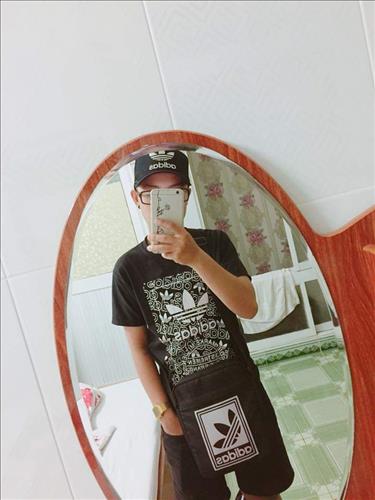 Huỳnh Hưng