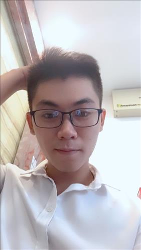hẹn hò - Tiến Thanh Nguyễn-Nam -Tuổi:20 - Độc thân-TP Hồ Chí Minh-Người yêu lâu dài