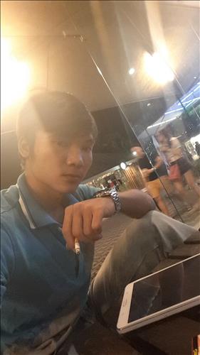 vinh Okashi