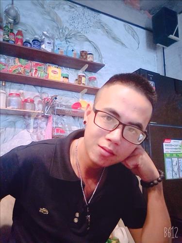 hẹn hò - Hồng Quân Trần-Male -Age:23 - Single-TP Hồ Chí Minh-Lover - Best dating website, dating with vietnamese person, finding girlfriend, boyfriend.