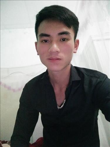 hẹn hò - Bùi  mạnh -Male -Age:22 - Divorce-Hoà Bình-Lover - Best dating website, dating with vietnamese person, finding girlfriend, boyfriend.