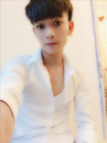 hẹn hò - Bin -Male -Age:21 - Single-TP Hồ Chí Minh-Lover - Best dating website, dating with vietnamese person, finding girlfriend, boyfriend.