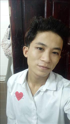 hẹn hò - Hiếu Hoàng-Male -Age:19 - Single-TP Hồ Chí Minh-Lover - Best dating website, dating with vietnamese person, finding girlfriend, boyfriend.