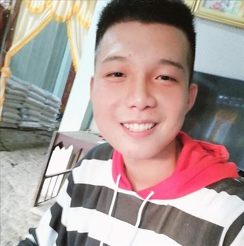 hẹn hò - Huu Tran-Male -Age:18 - Single-TP Hồ Chí Minh-Lover - Best dating website, dating with vietnamese person, finding girlfriend, boyfriend.