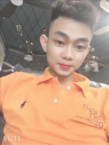 hẹn hò - Chung Le-Male -Age:23 - Single-Phú Thọ-Lover - Best dating website, dating with vietnamese person, finding girlfriend, boyfriend.