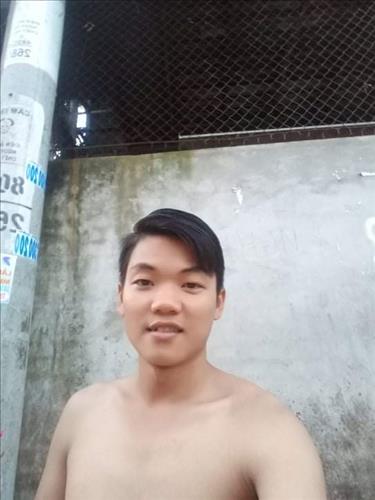 hẹn hò - hữu Nguyen-Male -Age:26 - Single-An Giang-Lover - Best dating website, dating with vietnamese person, finding girlfriend, boyfriend.