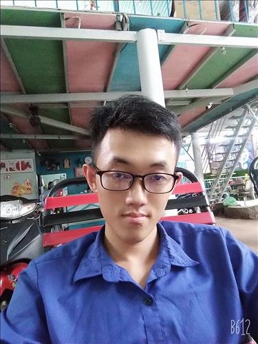 hẹn hò - Hoài Phong Nguyễn-Male -Age:24 - Single-TP Hồ Chí Minh-Lover - Best dating website, dating with vietnamese person, finding girlfriend, boyfriend.