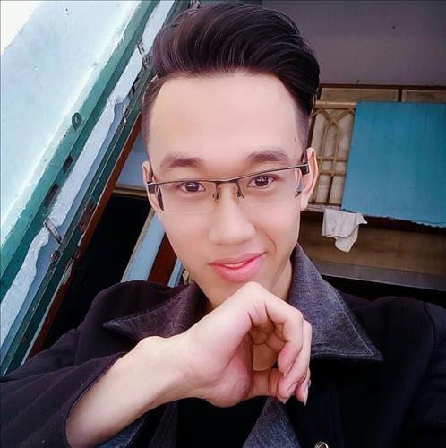 hẹn hò - Hùng Trần-Male -Age:25 - Single-TP Hồ Chí Minh-Lover - Best dating website, dating with vietnamese person, finding girlfriend, boyfriend.