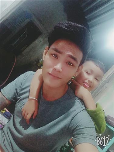 hẹn hò - Dương -Nam -Tuổi:24 - Độc thân--Người yêu lâu dài