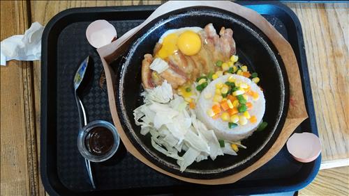 hẹn hò - Taylor Liu-Nam -Tuổi:30 - Độc thân--Người yêu lâu dài