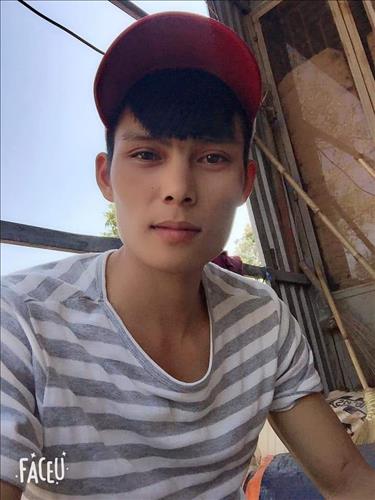 hẹn hò - Thái Sơn-Male -Age:26 - Single-Đăk Lăk-Lover - Best dating website, dating with vietnamese person, finding girlfriend, boyfriend.