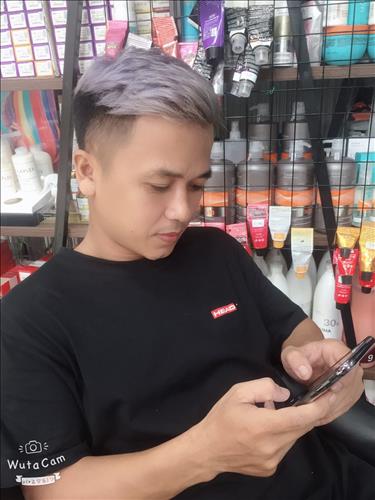 Việt Trần