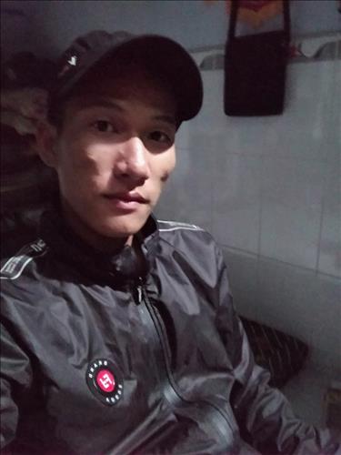 hẹn hò - Hoàng_Em-Male -Age:27 - Divorce-Đồng Tháp-Lover - Best dating website, dating with vietnamese person, finding girlfriend, boyfriend.