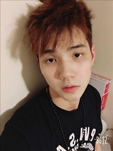 hẹn hò - Tung Tran-Male -Age:18 - Single--Lover - Best dating website, dating with vietnamese person, finding girlfriend, boyfriend.