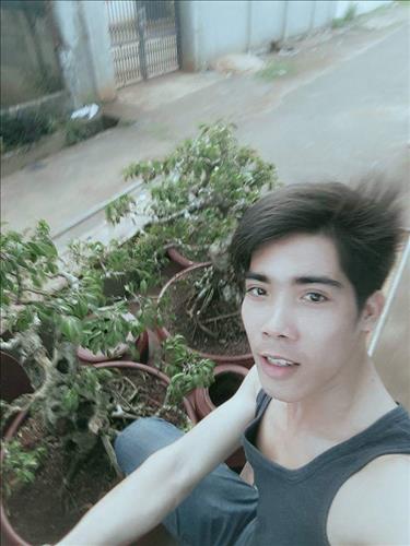 hẹn hò - Trunghoan-Male -Age:26 - Single-Nghệ An-Lover - Best dating website, dating with vietnamese person, finding girlfriend, boyfriend.