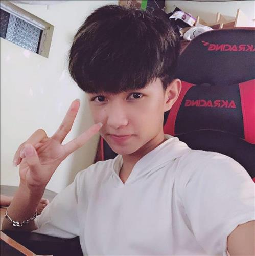 Hoàng Anh