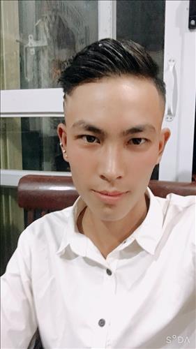 hẹn hò - việt hoàng-Male -Age:21 - Single-Phú Thọ-Lover - Best dating website, dating with vietnamese person, finding girlfriend, boyfriend.