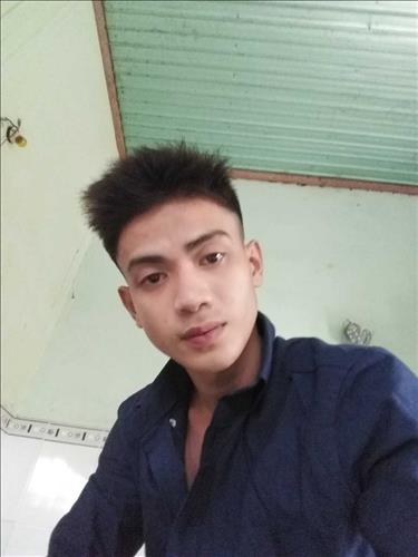 hẹn hò - Trí Huỳnh-Male -Age:18 - Single-TP Hồ Chí Minh-Lover - Best dating website, dating with vietnamese person, finding girlfriend, boyfriend.