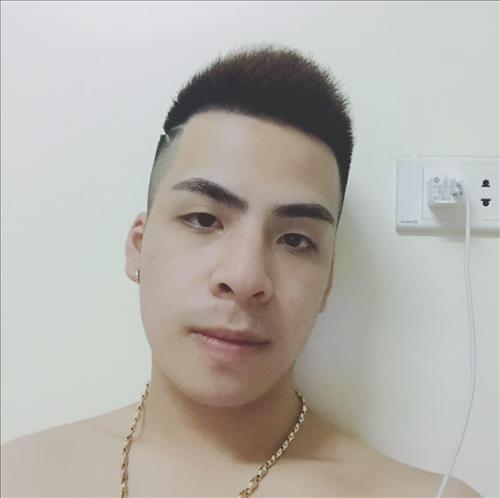 hẹn hò - Quách Thanh Tùng-Male -Age:21 - Single-Hà Nội-Confidential Friend - Best dating website, dating with vietnamese person, finding girlfriend, boyfriend.