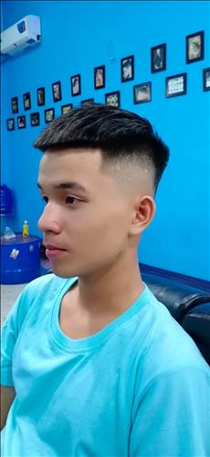 hẹn hò - Việt Nguyễn Hoàng-Nam -Tuổi:18 - Độc thân-TP Hồ Chí Minh-Người yêu lâu dài