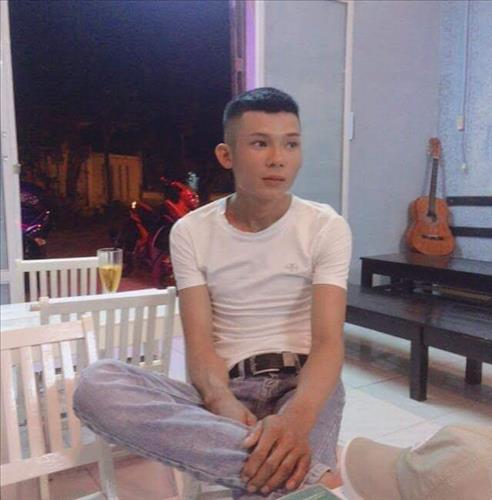 hẹn hò - Hiếu Trần-Male -Age:23 - Single-TP Hồ Chí Minh-Lover - Best dating website, dating with vietnamese person, finding girlfriend, boyfriend.