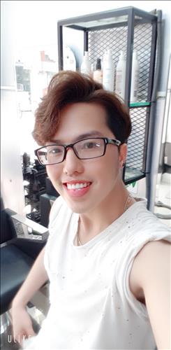 hẹn hò - Hưng Phạm-Male -Age:27 - Single-TP Hồ Chí Minh-Short Term - Best dating website, dating with vietnamese person, finding girlfriend, boyfriend.