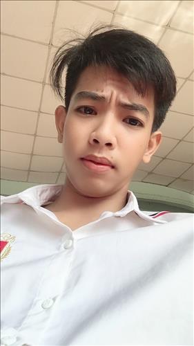 hẹn hò - Khang Hồng-Male -Age:18 - Single-TP Hồ Chí Minh-Lover - Best dating website, dating with vietnamese person, finding girlfriend, boyfriend.