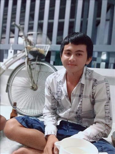 hẹn hò - Nam-Male -Age:21 - Single--Lover - Best dating website, dating with vietnamese person, finding girlfriend, boyfriend.