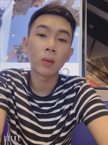 hẹn hò - quang hung First-Male -Age:18 - Single-TP Hồ Chí Minh-Lover - Best dating website, dating with vietnamese person, finding girlfriend, boyfriend.