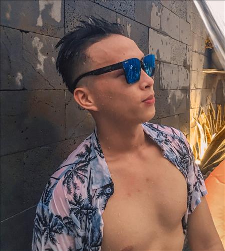 hẹn hò - Vỹ Nguyễn-Male -Age:20 - Single-TP Hồ Chí Minh-Confidential Friend - Best dating website, dating with vietnamese person, finding girlfriend, boyfriend.