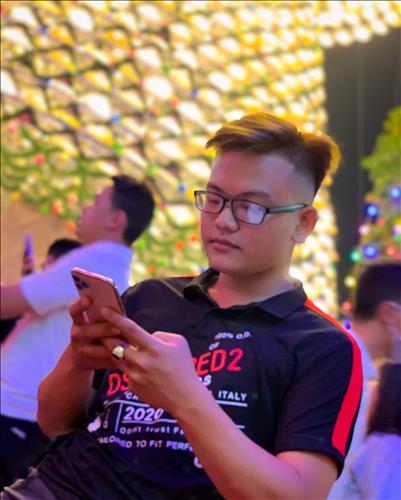 hẹn hò - Tấn Phát-Male -Age:18 - Single-Đồng Nai-Lover - Best dating website, dating with vietnamese person, finding girlfriend, boyfriend.