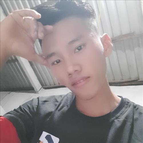 hẹn hò - Trung Trực Nguyễn-Male -Age:20 - Single-TP Hồ Chí Minh-Lover - Best dating website, dating with vietnamese person, finding girlfriend, boyfriend.