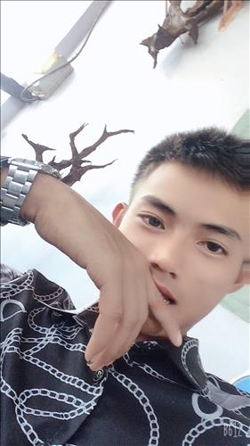 hẹn hò - Hào Trần-Male -Age:20 - Single-TP Hồ Chí Minh-Lover - Best dating website, dating with vietnamese person, finding girlfriend, boyfriend.