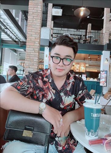 hẹn hò - BìnhGold-Male -Age:26 - Single-TP Hồ Chí Minh-Lover - Best dating website, dating with vietnamese person, finding girlfriend, boyfriend.