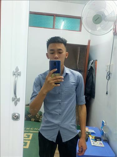 hẹn hò - Minh Khang-Male -Age:21 - Single--Lover - Best dating website, dating with vietnamese person, finding girlfriend, boyfriend.