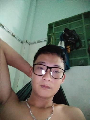 hẹn hò - Quyền-Male -Age:26 - Single-Đăk Nông-Lover - Best dating website, dating with vietnamese person, finding girlfriend, boyfriend.