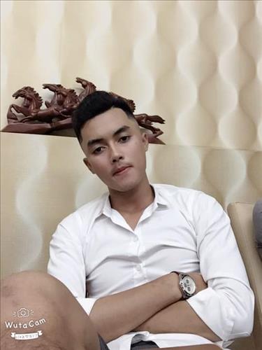 hẹn hò - Phi Hồ Thiên-Male -Age:27 - Single-TP Hồ Chí Minh-Short Term - Best dating website, dating with vietnamese person, finding girlfriend, boyfriend.