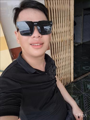 hẹn hò - Tấn-Male -Age:23 - Single-Bến Tre-Lover - Best dating website, dating with vietnamese person, finding girlfriend, boyfriend.