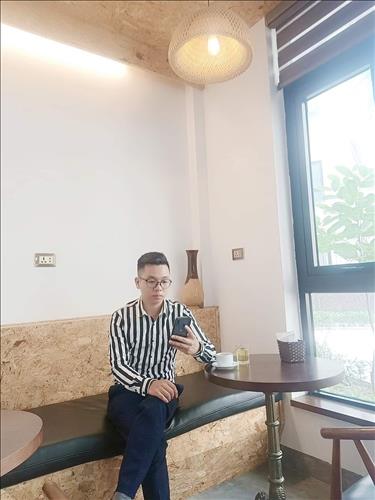 hẹn hò - Mạnh Long-Male -Age:30 - Single-Hà Nội-Lover - Best dating website, dating with vietnamese person, finding girlfriend, boyfriend.